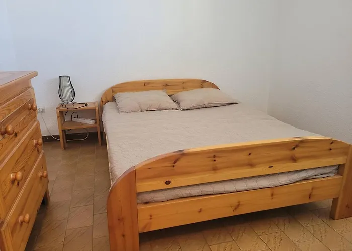 Joli T2 5 Pers, Terrasse, Parking Prive, - Fr-1-559-46 Daire *